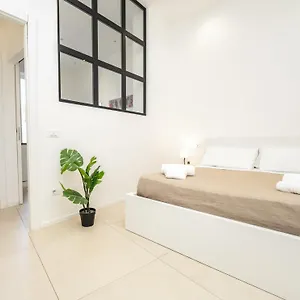 https://valguarnera-studio-apartments.sicilyhotelsitaly.net