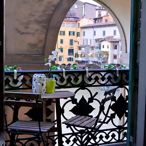 https://pontevecchio-relais.it-tuscanyhotel.com