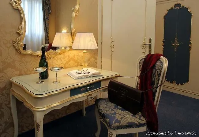 Hotel Becher Venedig 3*,